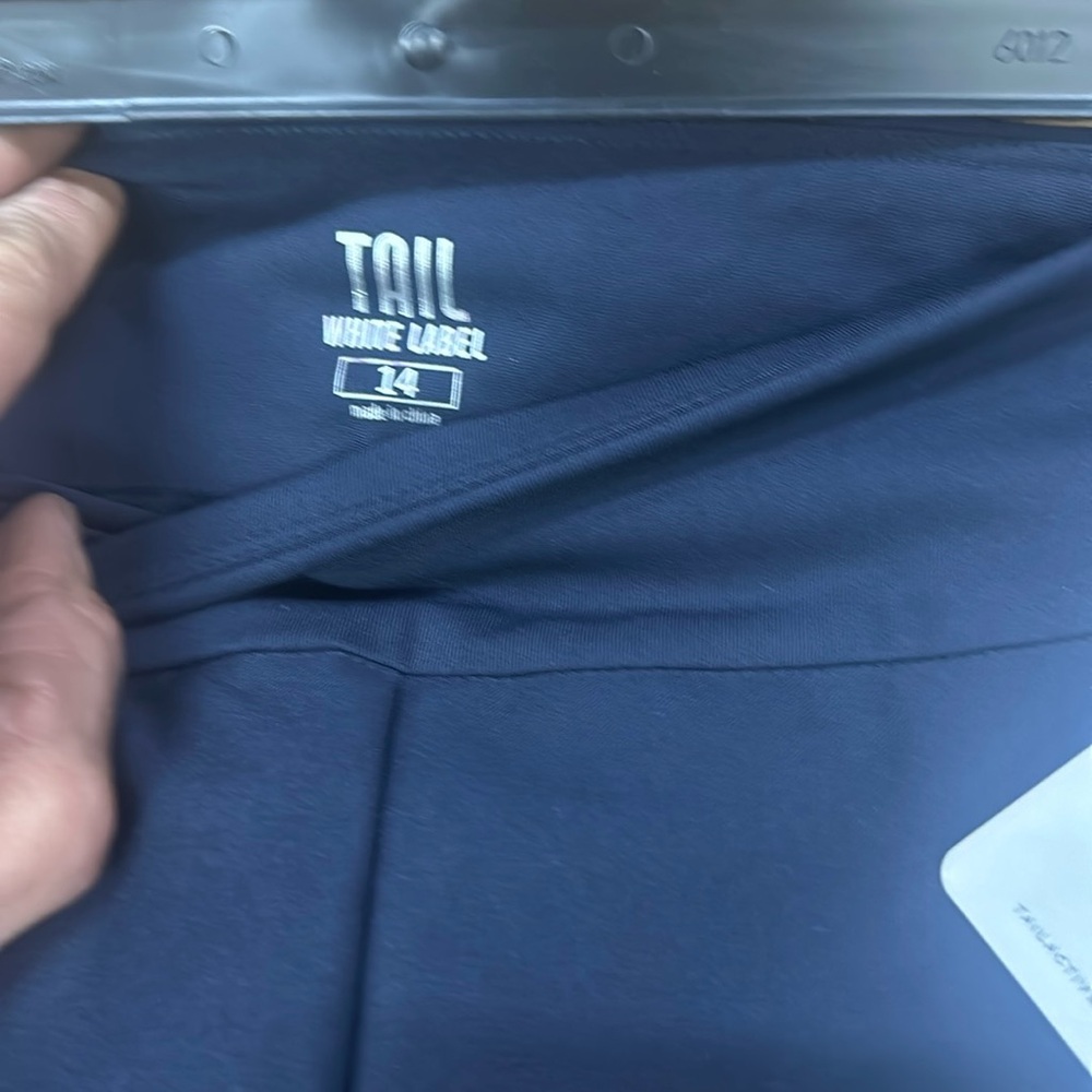 Tail pants